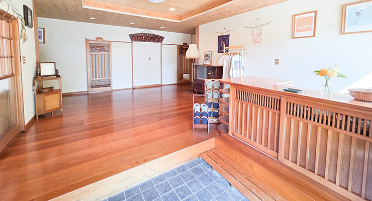 まほろば 広い玄関